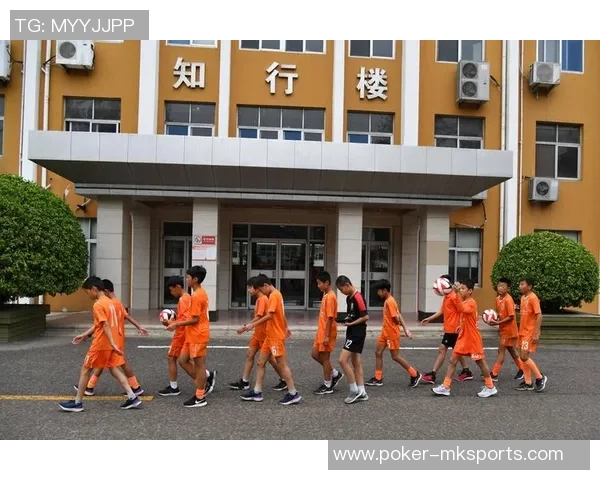 足球小王涛的成长之路与梦想追逐的精彩故事